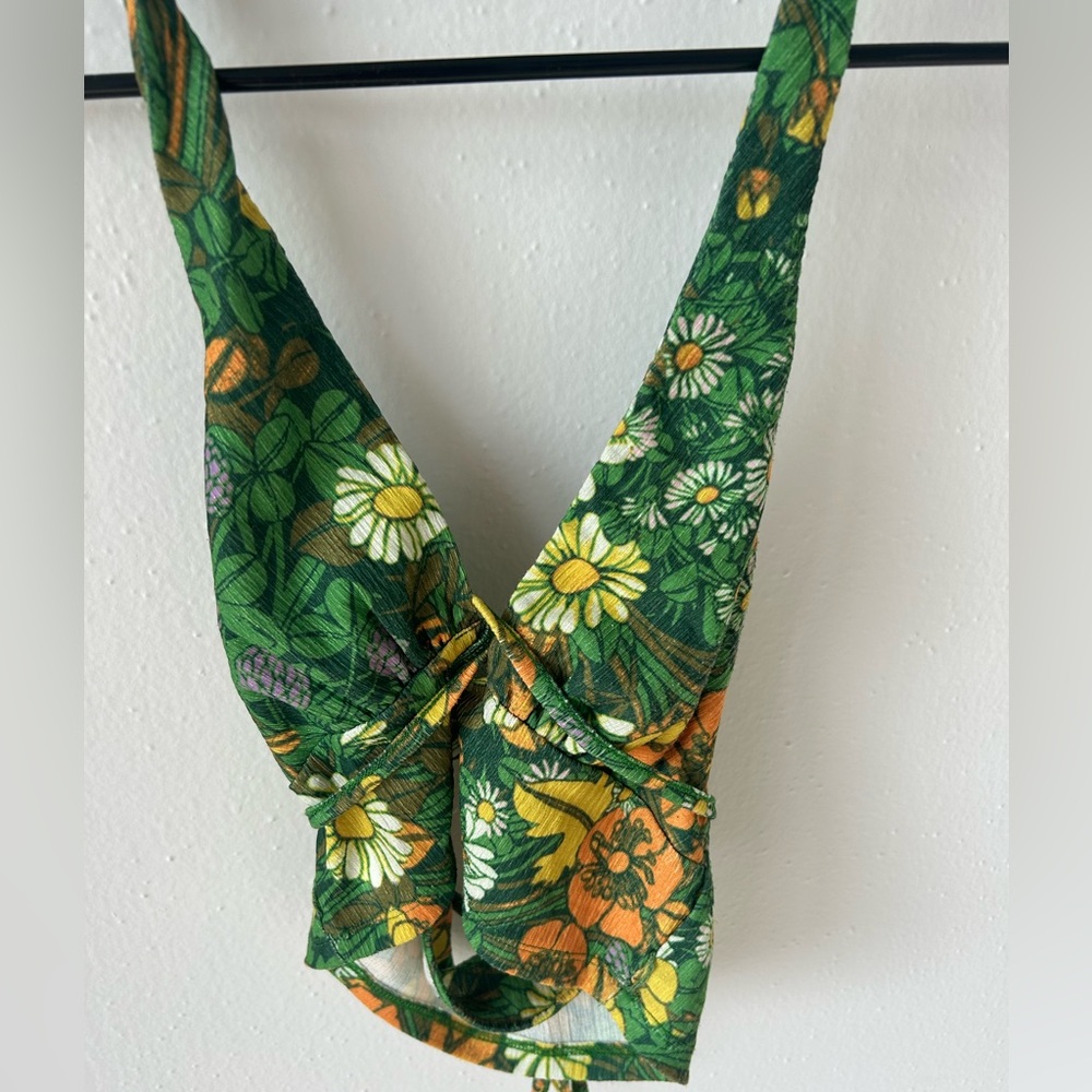 Urban outfitters open back floral tank